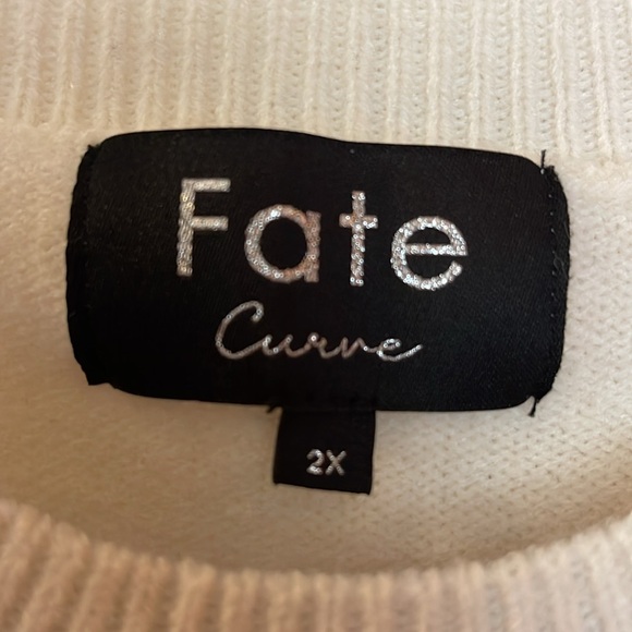 Cute heart sweater - Picture 3 of 5